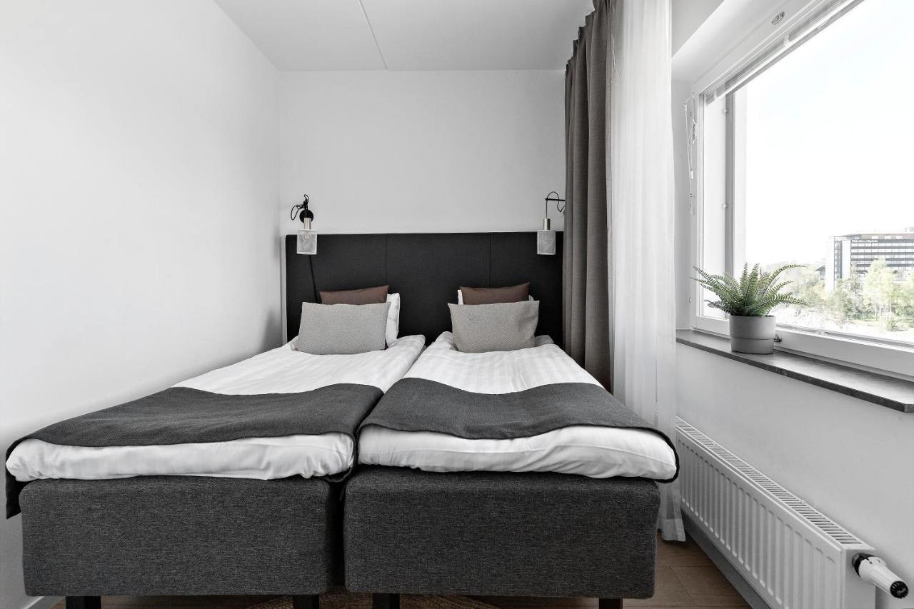 Forenom Hotel Flemingsberg - 10Min From Aelvsjoe Huddinge Eksteriør billede