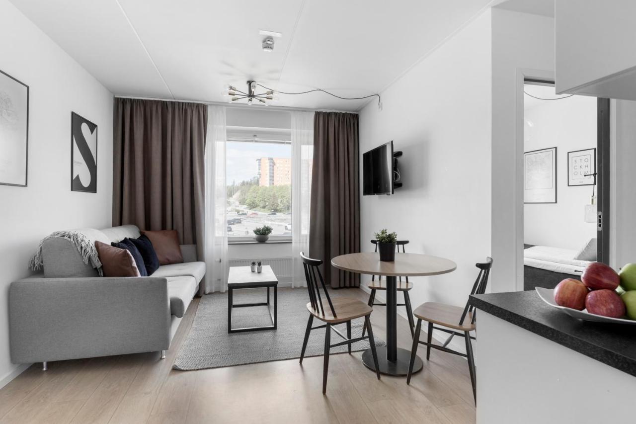 Forenom Hotel Flemingsberg - 10Min From Aelvsjoe Huddinge Eksteriør billede