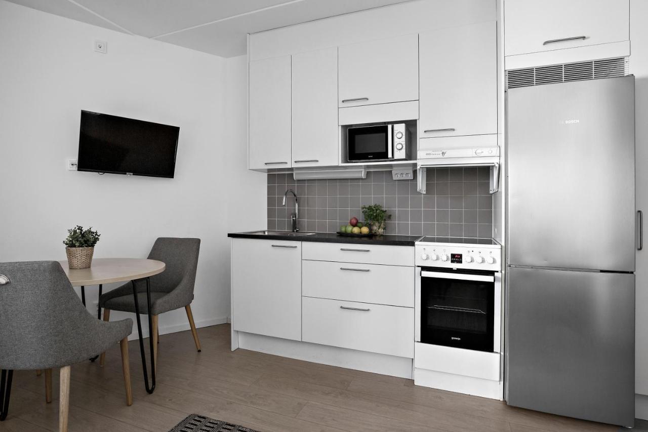 Forenom Hotel Flemingsberg - 10Min From Aelvsjoe Huddinge Eksteriør billede