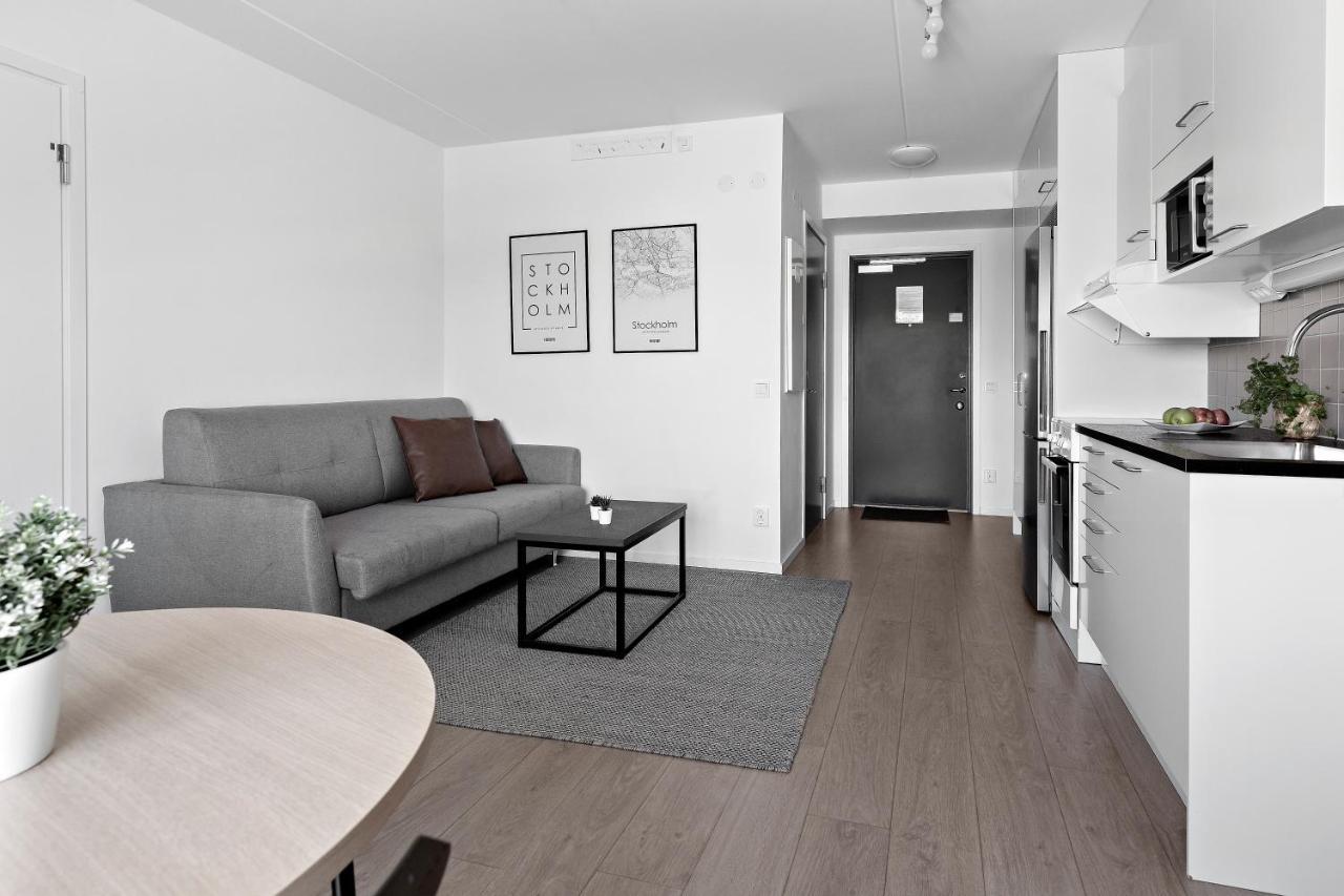 Forenom Hotel Flemingsberg - 10Min From Aelvsjoe Huddinge Eksteriør billede