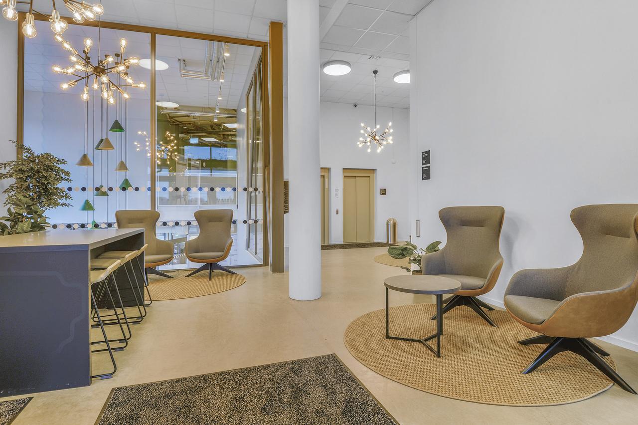 Forenom Hotel Flemingsberg - 10Min From Aelvsjoe Huddinge Eksteriør billede